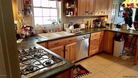 3 Donald Ln, Argyle, NY 12809 photo 3