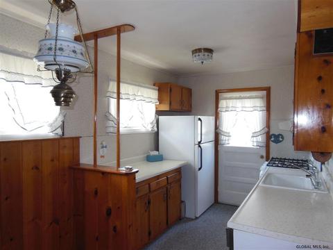 8 Goffredo Dr, Schenectady, NY 12303 photo 28