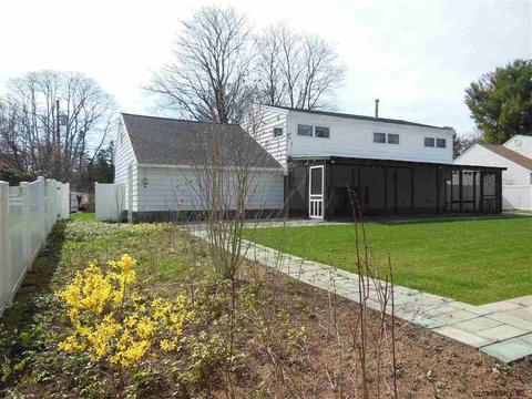 8 Goffredo Dr, Schenectady, NY 12303 photo 7