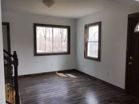 39 Heath St, Corinth, NY 12822 photo 4