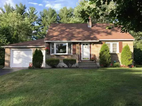 66 Hite Ct, Schenectady, NY 12303 photo 1