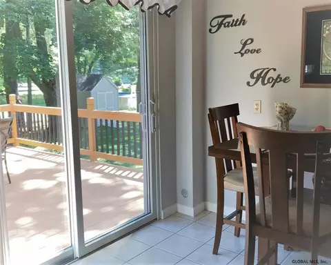 66 Hite Ct, Schenectady, NY 12303 photo 7