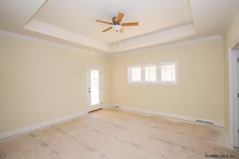808 Rainbow Dr, Schenectady, NY 12303 photo 13