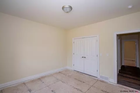 808 Rainbow Dr, Schenectady, NY 12303 photo 20