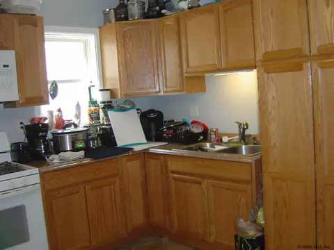 445 Eleanor St, Schenectady, NY 12306 photo 17