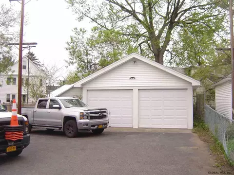 445 Eleanor St, Schenectady, NY 12306 photo 19
