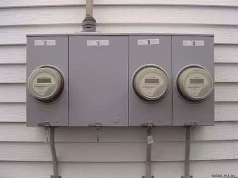 445 Eleanor St, Schenectady, NY 12306 photo 21