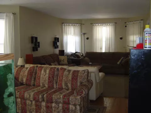 445 Eleanor St, Schenectady, NY 12306 photo 12
