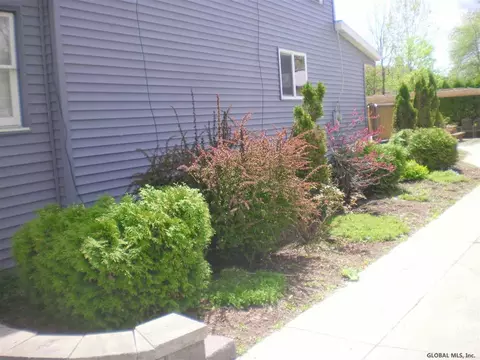 107 Spring St, Cobleskill, NY 12043 photo 2