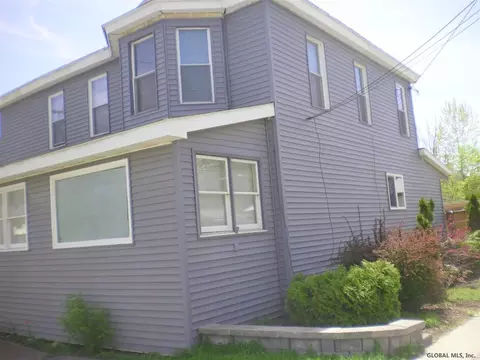 107 Spring St, Cobleskill, NY 12043 photo 3