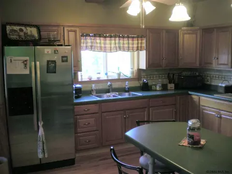 107 Spring St, Cobleskill, NY 12043 photo 9