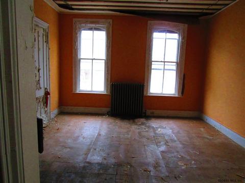 130 Front St, Schenectady, NY 12305 photo 3