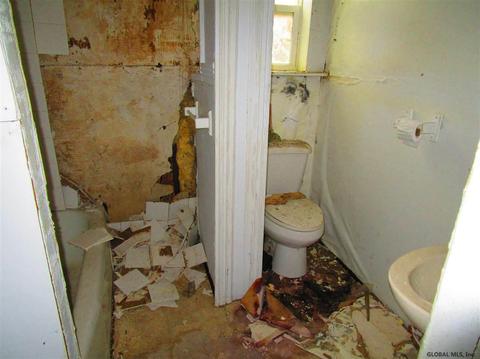 130 Front St, Schenectady, NY 12305 photo 5