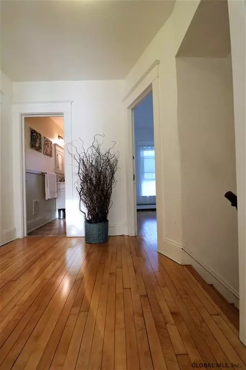 137 Elmer Ave, Schenectady, NY 12308 photo 36