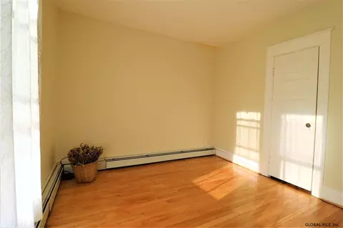 137 Elmer Ave, Schenectady, NY 12308 photo 35