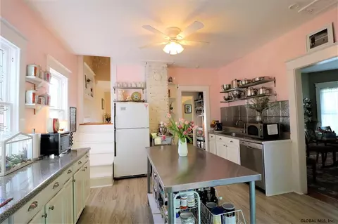 137 Elmer Ave, Schenectady, NY 12308 photo 6