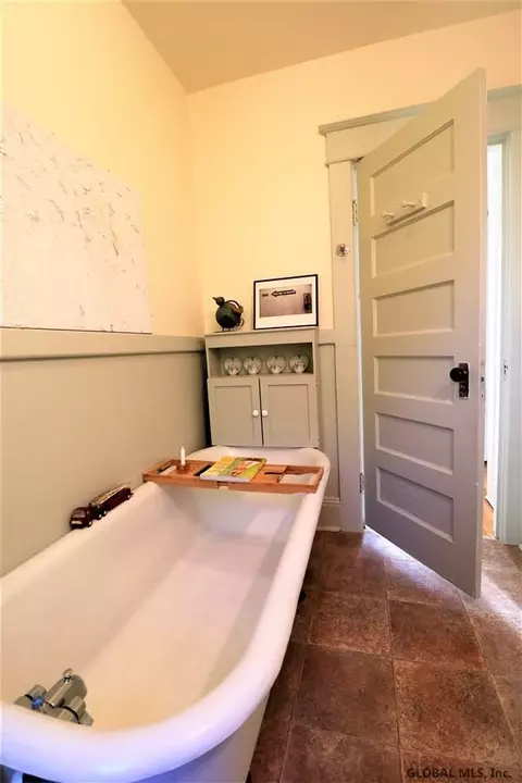 137 Elmer Ave, Schenectady, NY 12308 photo 31