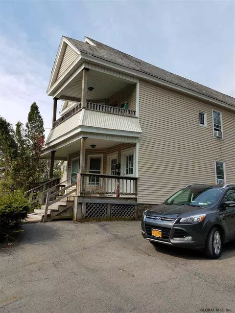 1602 Crane St, Schenectady, NY 12303 photo 2