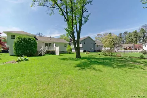 4 Phyllis Ct, Schenectady, NY 12303 photo 28