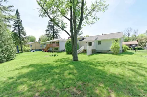 4 Phyllis Ct, Schenectady, NY 12303 photo 27
