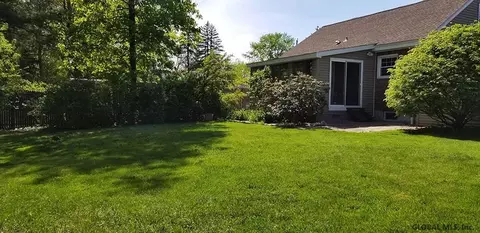 18 Canton St, Schenectady, NY 12304 photo 24