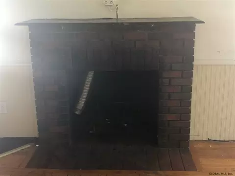 955 Maple Ave, Schenectady, NY 12305 photo 5