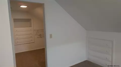 1148 Eugene Dr, Schenectady, NY 12303 photo 18