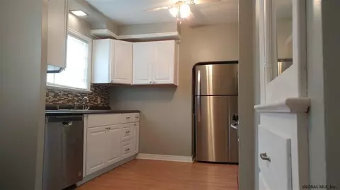 1148 Eugene Dr, Schenectady, NY 12303 photo 4
