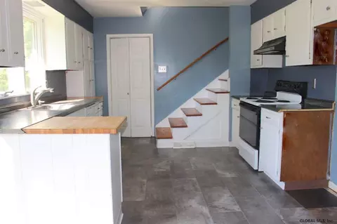 2017 Pyle Rd, Schenectady, NY 12303 photo 5