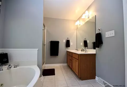 169 Hasgate Dr, Delmar, NY 12054 photo 25