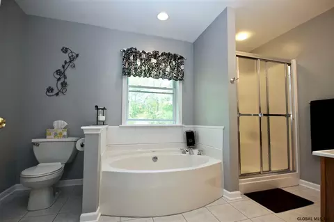 169 Hasgate Dr, Delmar, NY 12054 photo 24