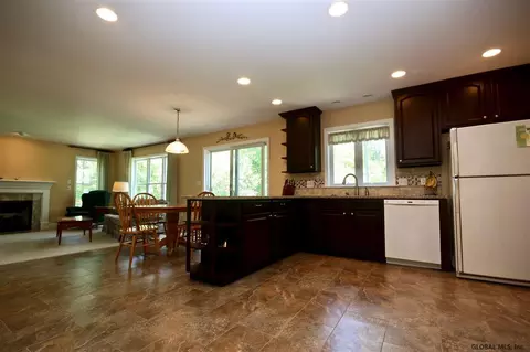 169 Hasgate Dr, Delmar, NY 12054 photo 11