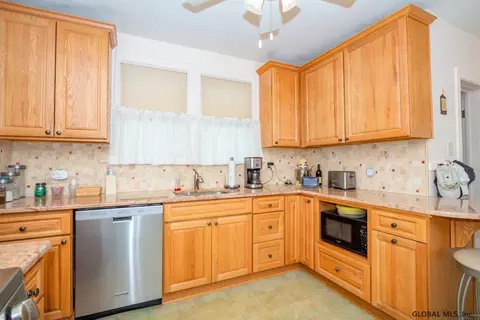 1150 Ardsley Rd, Schenectady, NY 12308 photo 17