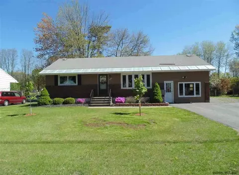 1159 Wavell Rd, Schenectady, NY 12303 photo 2