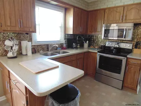 1159 Wavell Rd, Schenectady, NY 12303 photo 5