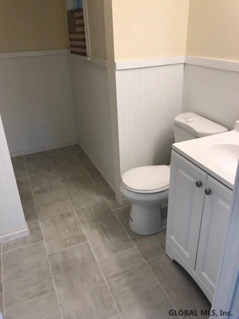 32 Chiswell St, Schenectady, NY 12304 photo 9