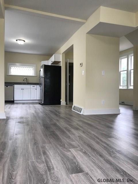 32 Chiswell St, Schenectady, NY 12304 photo 3