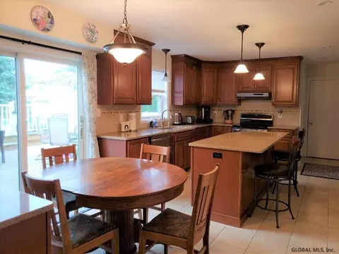 9 Swan Pl, Slingerlands, NY 12159 photo 14