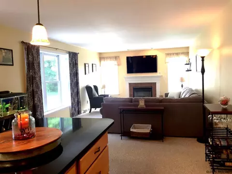 7 Thyme Cir, Rexford, NY 12148 photo 10
