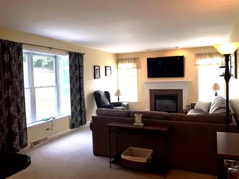 7 Thyme Cir, Rexford, NY 12148 photo 9