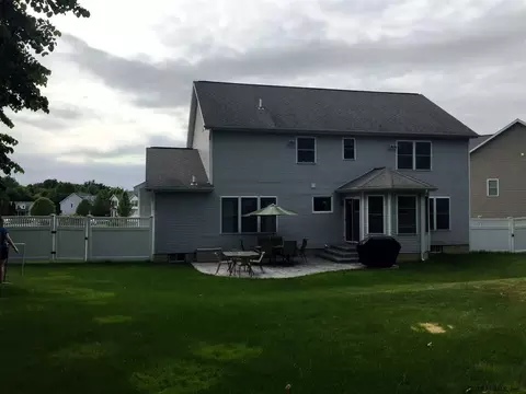 7 Thyme Cir, Rexford, NY 12148 photo 4
