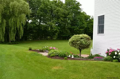 512 Normanskill Pl, Slingerlands, NY 12159 photo 37