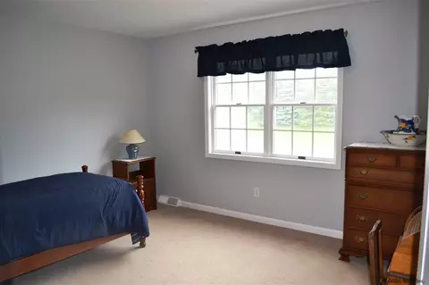 512 Normanskill Pl, Slingerlands, NY 12159 photo 24