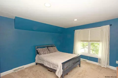 30 Bluestone Rdg, Halfmoon, NY 12065 photo 35