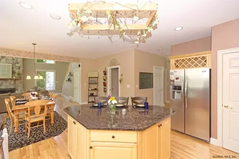30 Bluestone Rdg, Halfmoon, NY 12065 photo 19
