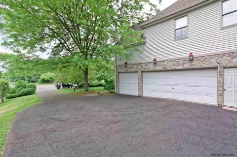 30 Bluestone Rdg, Halfmoon, NY 12065 photo 62