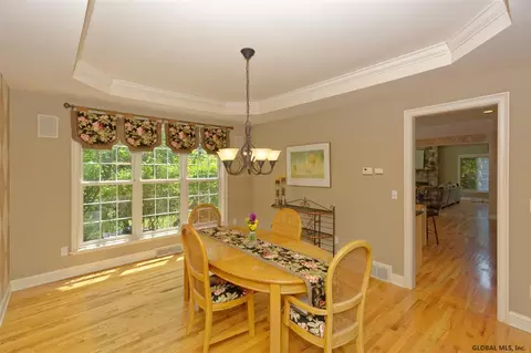 30 Bluestone Rdg, Halfmoon, NY 12065 photo 14