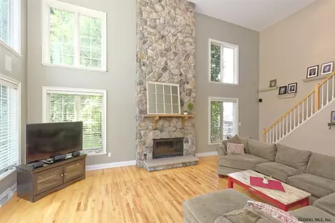 30 Bluestone Rdg, Halfmoon, NY 12065 photo 25
