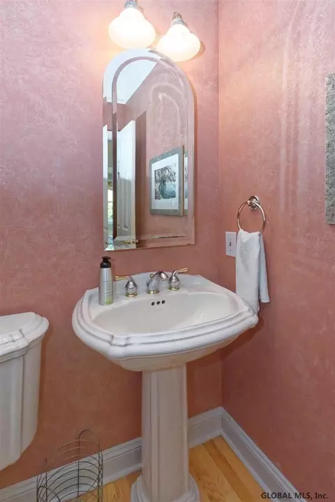 30 Bluestone Rdg, Halfmoon, NY 12065 photo 38