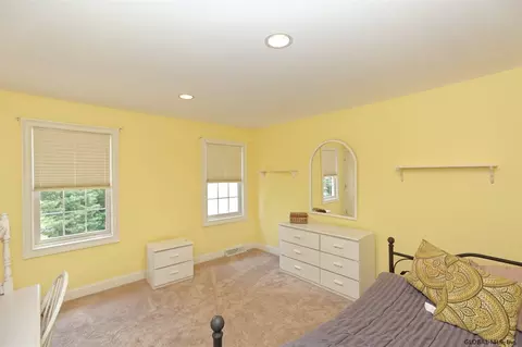 30 Bluestone Rdg, Halfmoon, NY 12065 photo 36